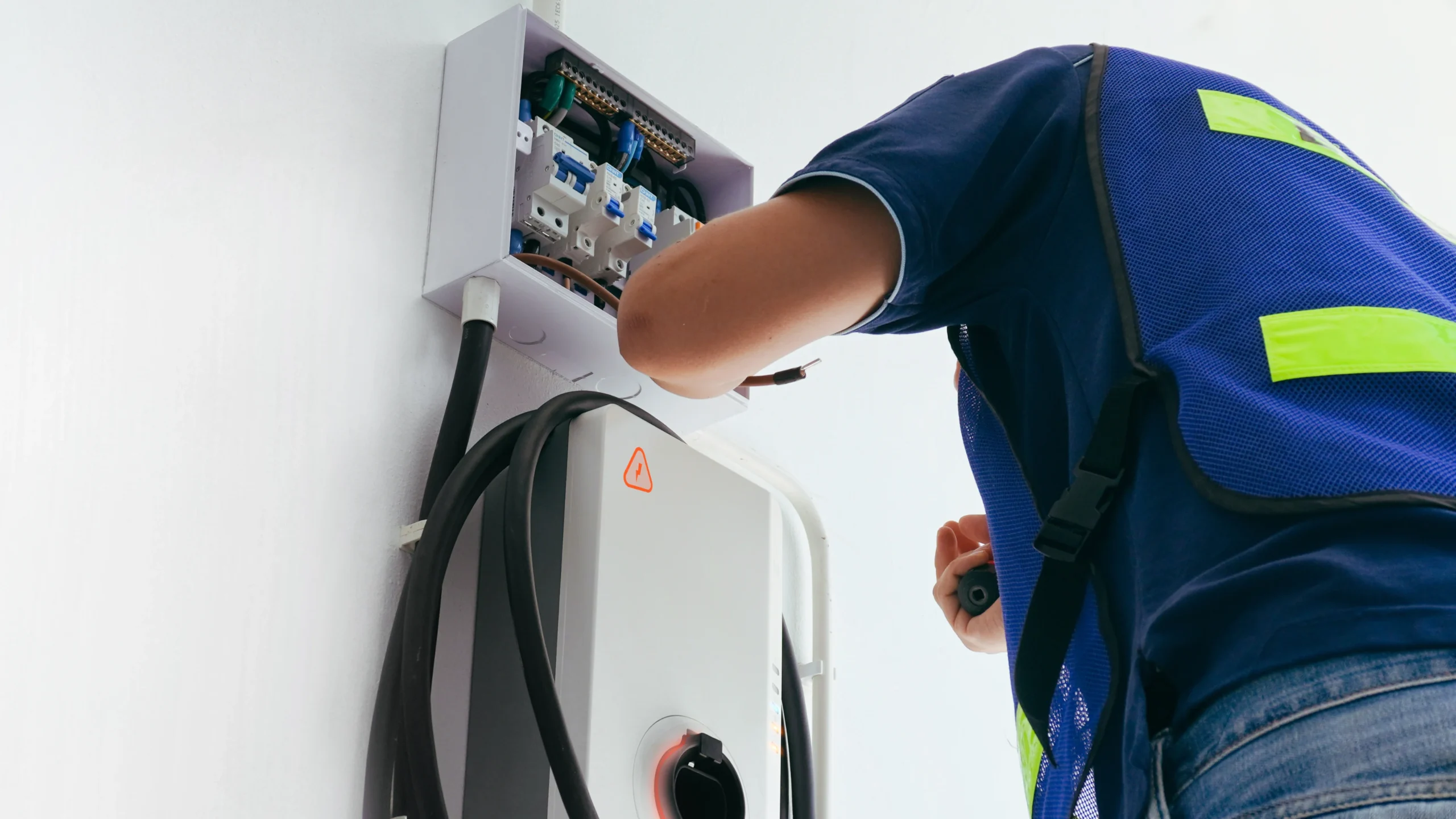 Car charger installation (2)