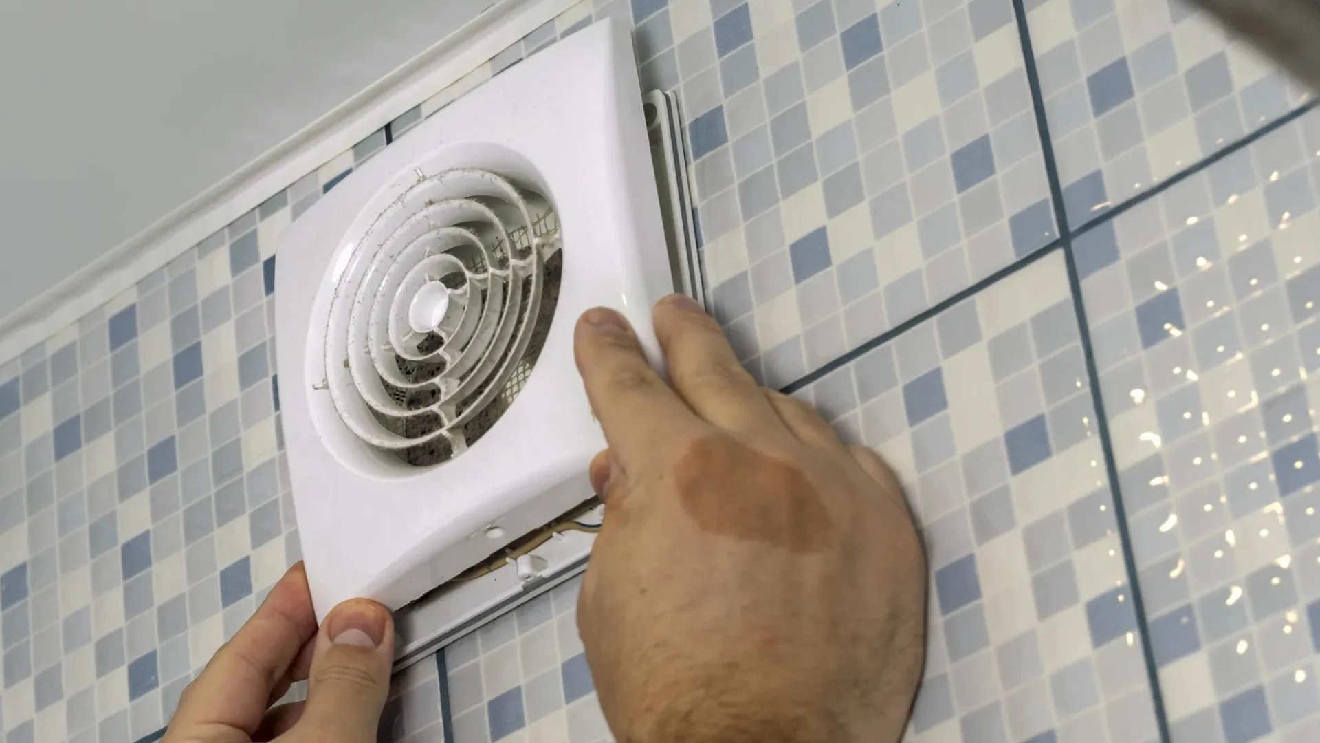 washroom fan installation (4)